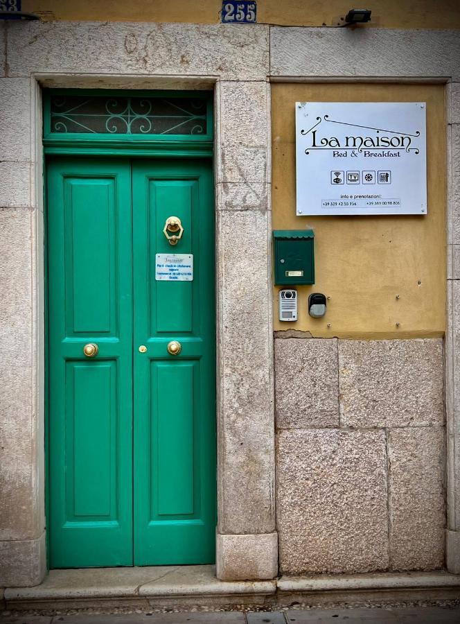 מנפרדוניה La Maison מראה חיצוני תמונה