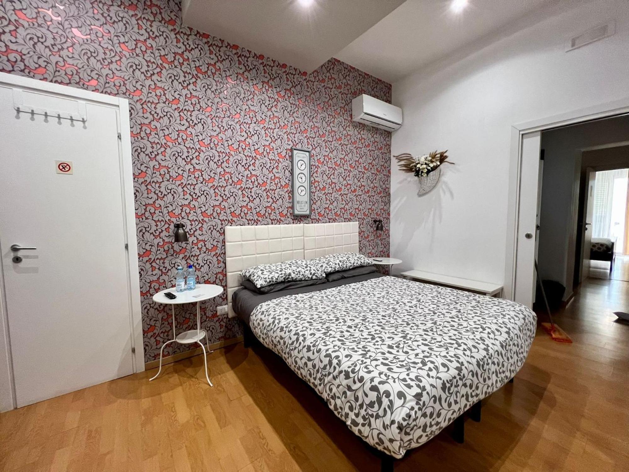 מנפרדוניה La Maison חדר תמונה